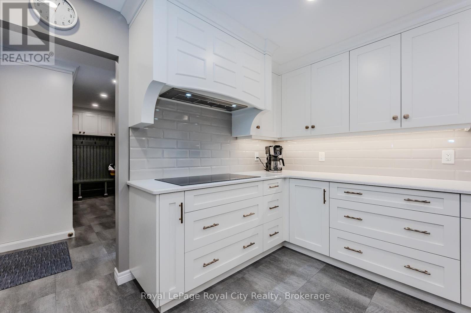 586 Eastgate Walk, Waterloo, Ontario  N2K 2W2 - Photo 12 - X11924118