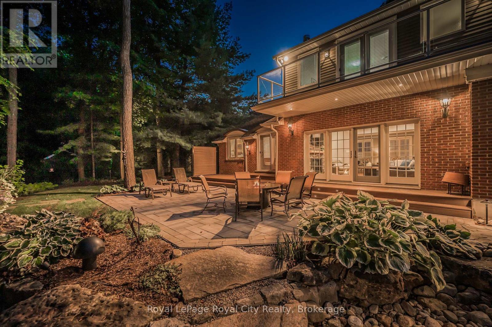586 Eastgate Walk, Waterloo, Ontario  N2K 2W2 - Photo 33 - X11924118