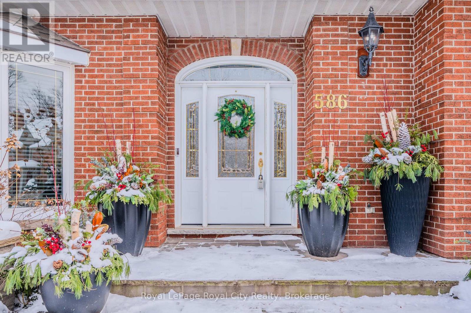 586 Eastgate Walk, Waterloo, Ontario  N2K 2W2 - Photo 5 - X11924118