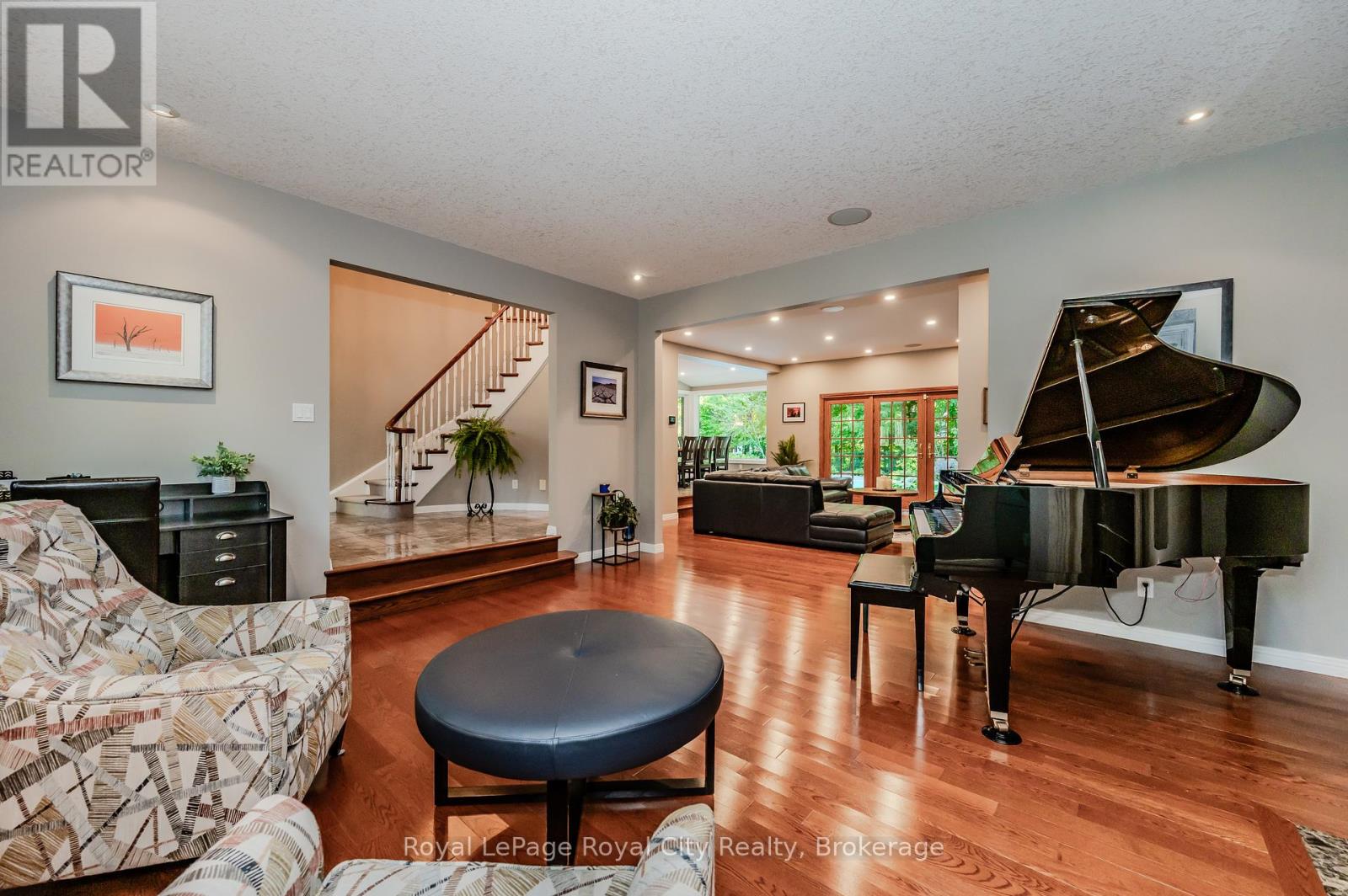 586 Eastgate Walk, Waterloo, Ontario  N2K 2W2 - Photo 8 - X11924118