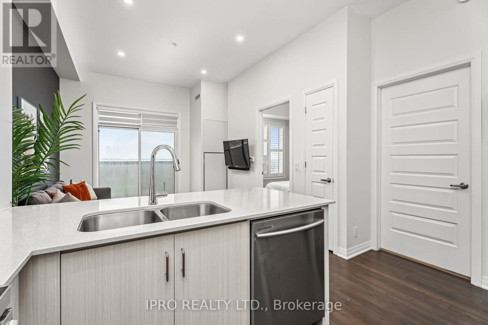 627 - 1105 Leger Way, Milton, Ontario  L9E 1K7 - Photo 6 - W11924177
