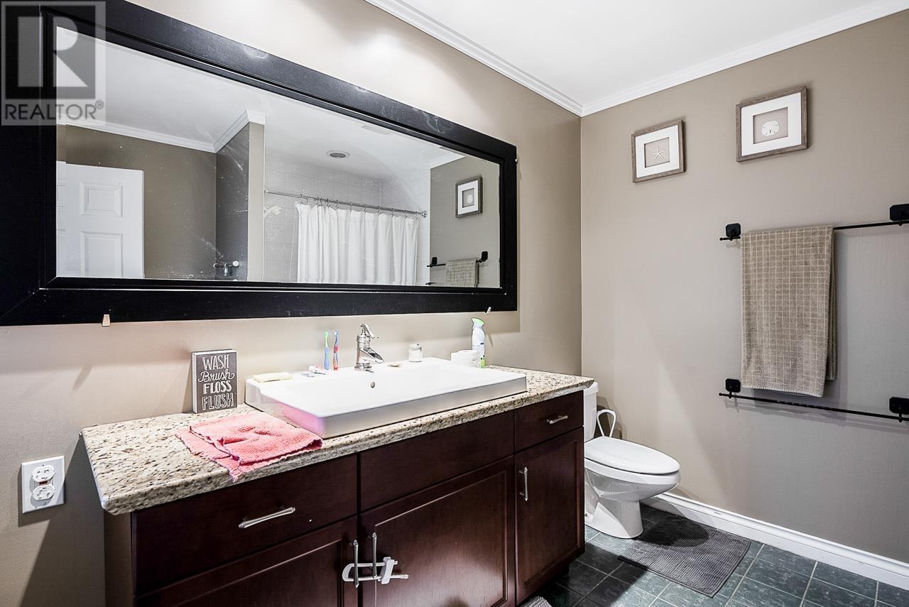 Listing Picture 6 of 9 : 5885 BRAEMAR, Burnaby / 本拿比 - 魯藝地產 Yvonne Lu Group - MLS Medallion Club Member