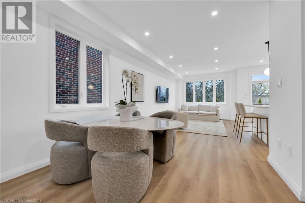 29 Kingfisher Drive, Hamilton, Ontario  L9A 5A4 - Photo 3 - 40690071