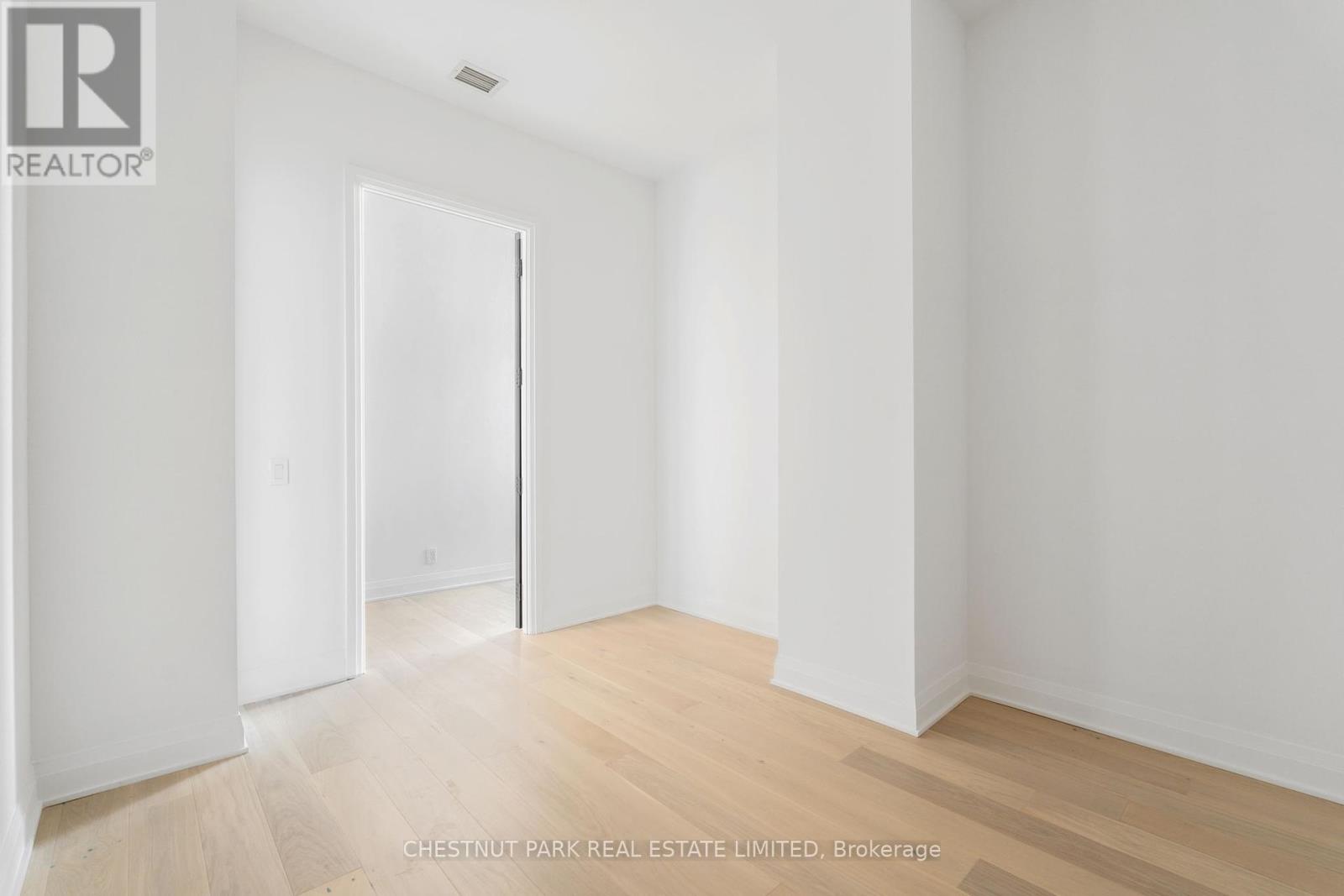 Uph 01 - 33 Frederick Todd Way, Toronto, Ontario  M4G 0C9 - Photo 24 - C11924355