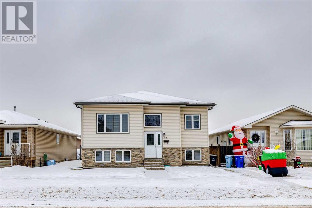 Property at 314 Plamondon Drive image 1