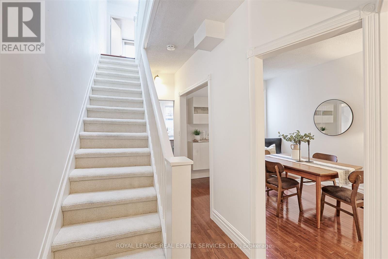 354 Wallace Avenue, Toronto, Ontario  M6P 3P2 - Photo 6 - W11921956