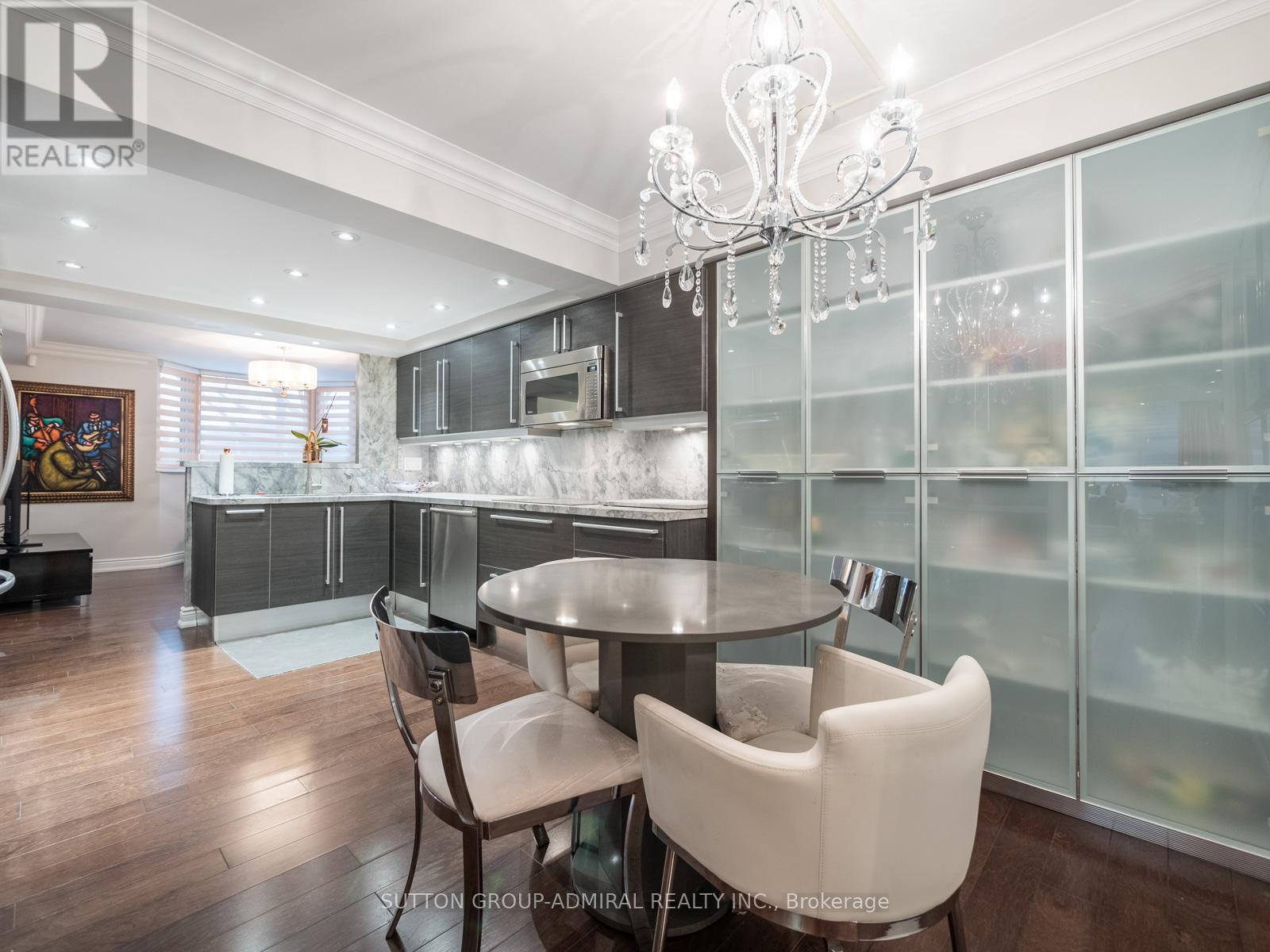 Property at 210 - 65 SPRING GARDEN AVENUE image 4