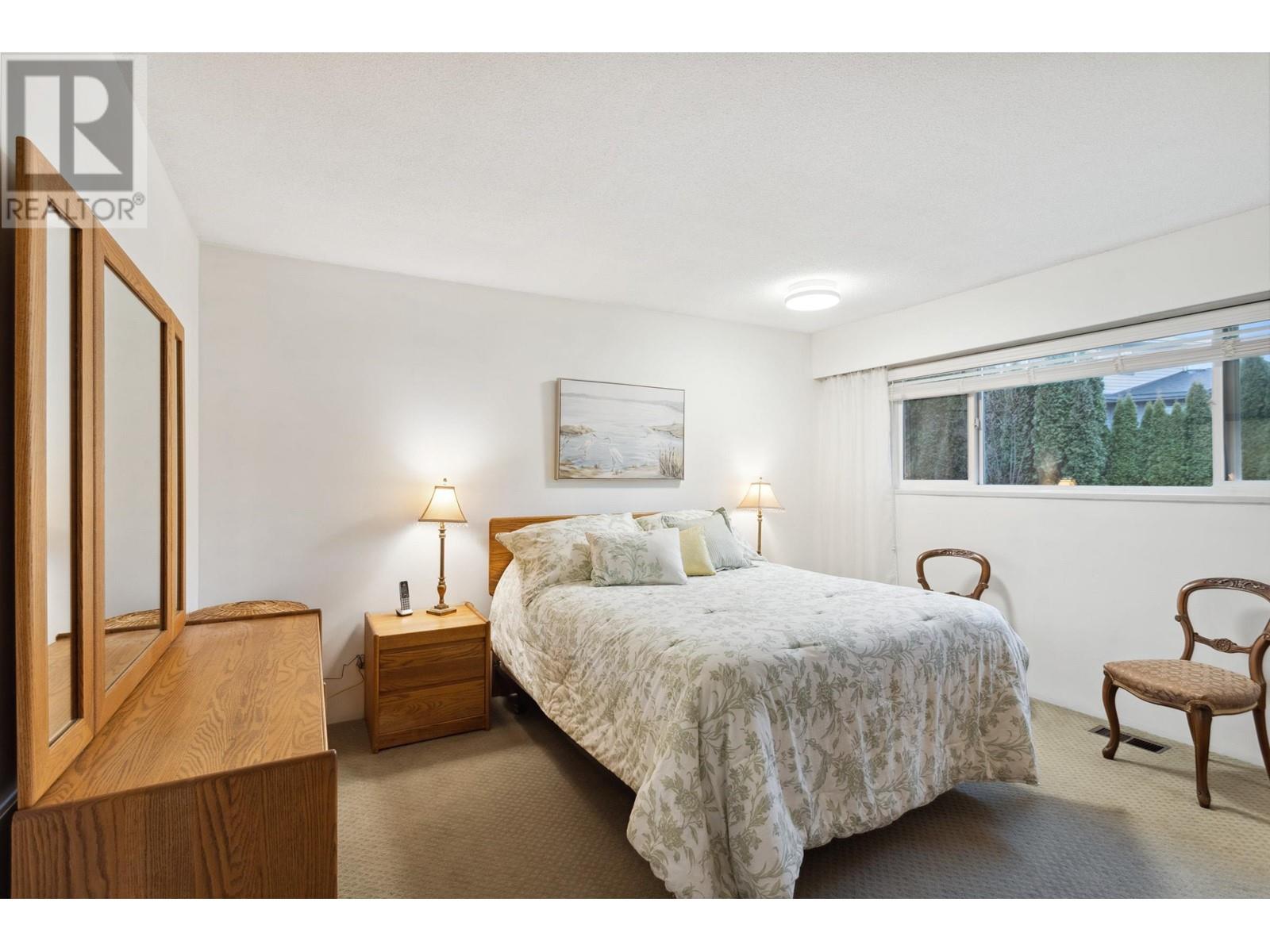 7169 Cardinal Court, Burnaby, British Columbia  V5A 1Y6 - Photo 13 - R2956473