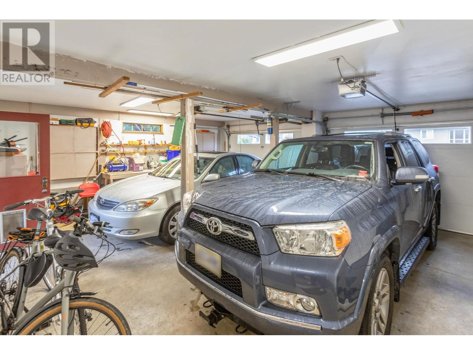 7169 Cardinal Court, Burnaby, British Columbia  V5A 1Y6 - Photo 28 - R2956473