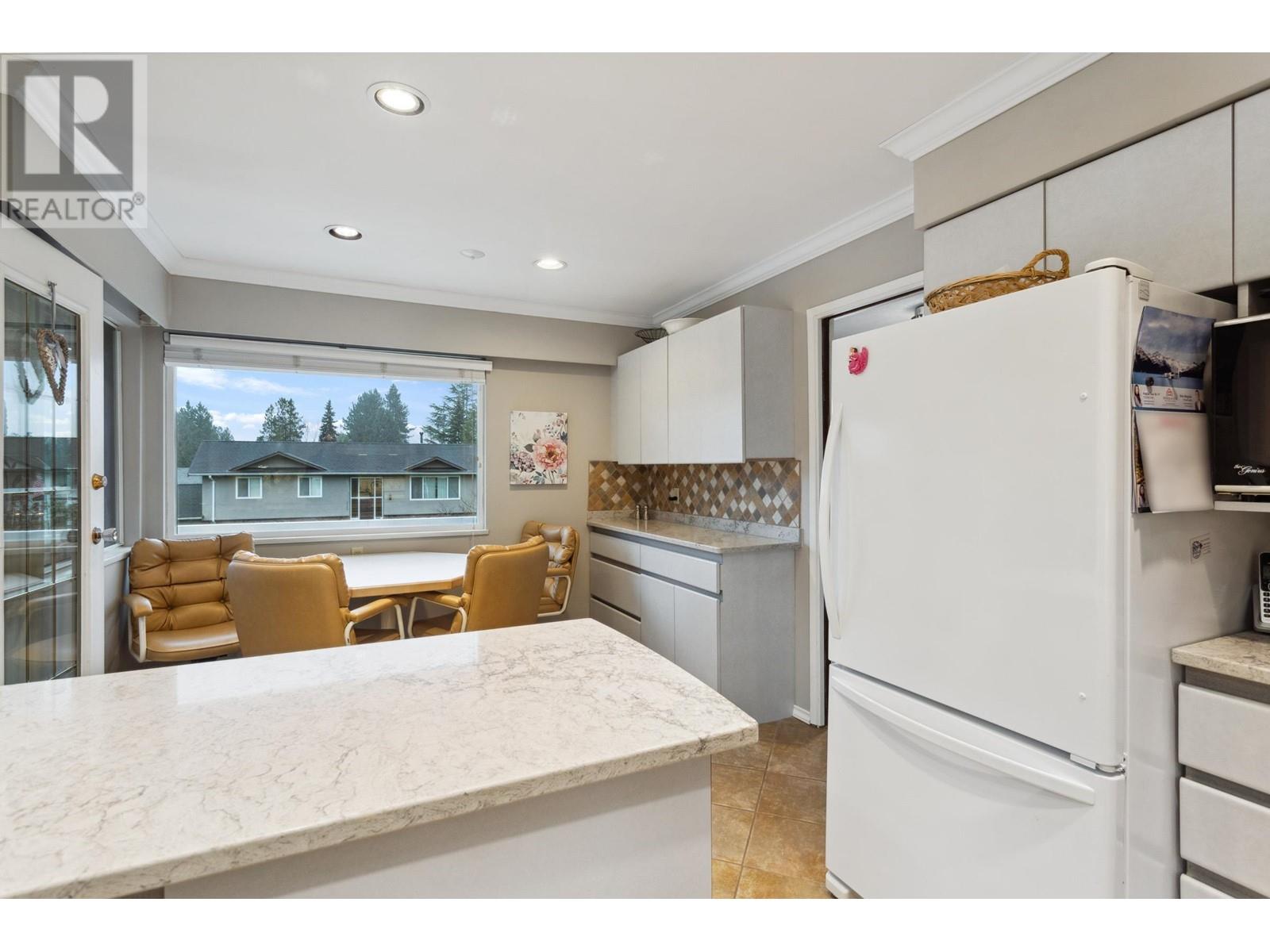 7169 Cardinal Court, Burnaby, British Columbia  V5A 1Y6 - Photo 7 - R2956473
