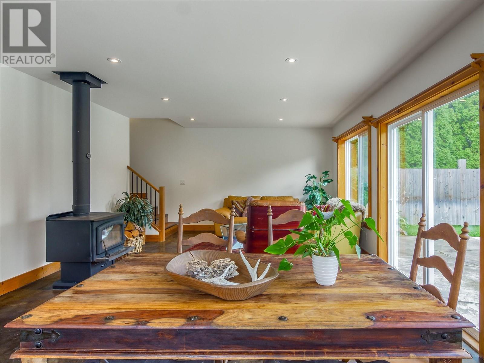 Property at 465 Ritchie Avenue image 1