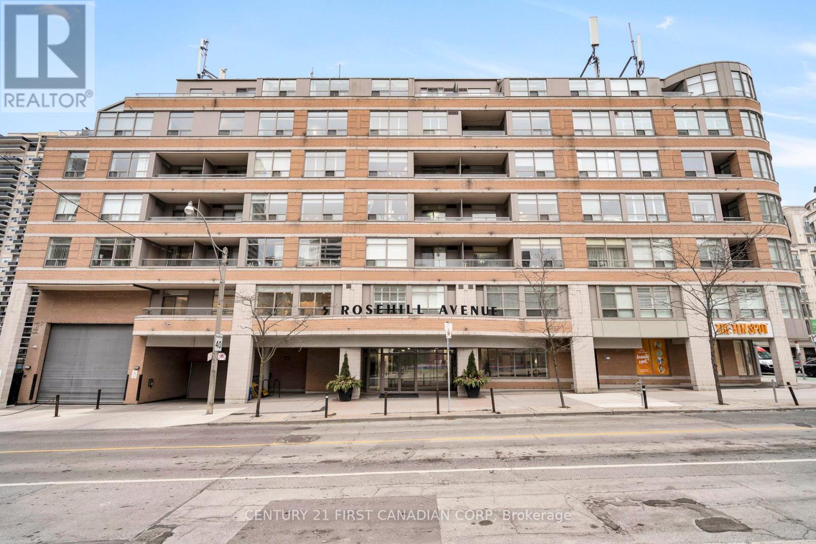 Property at 317 - 5 ROSEHILL AVENUE N image 2