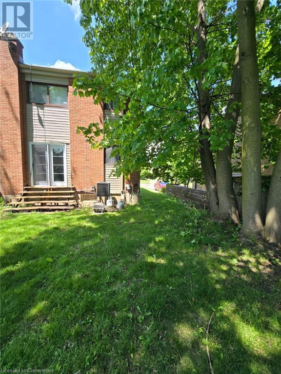 49 Marshall Street Unit# B, Waterloo, Ontario  N2J 2T3 - Photo 2 - 40689480