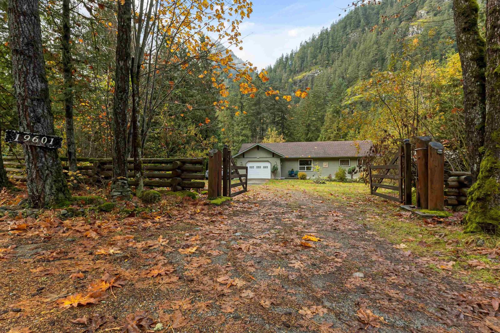 Property at 19601 SILVER SKAGIT ROAD image 1