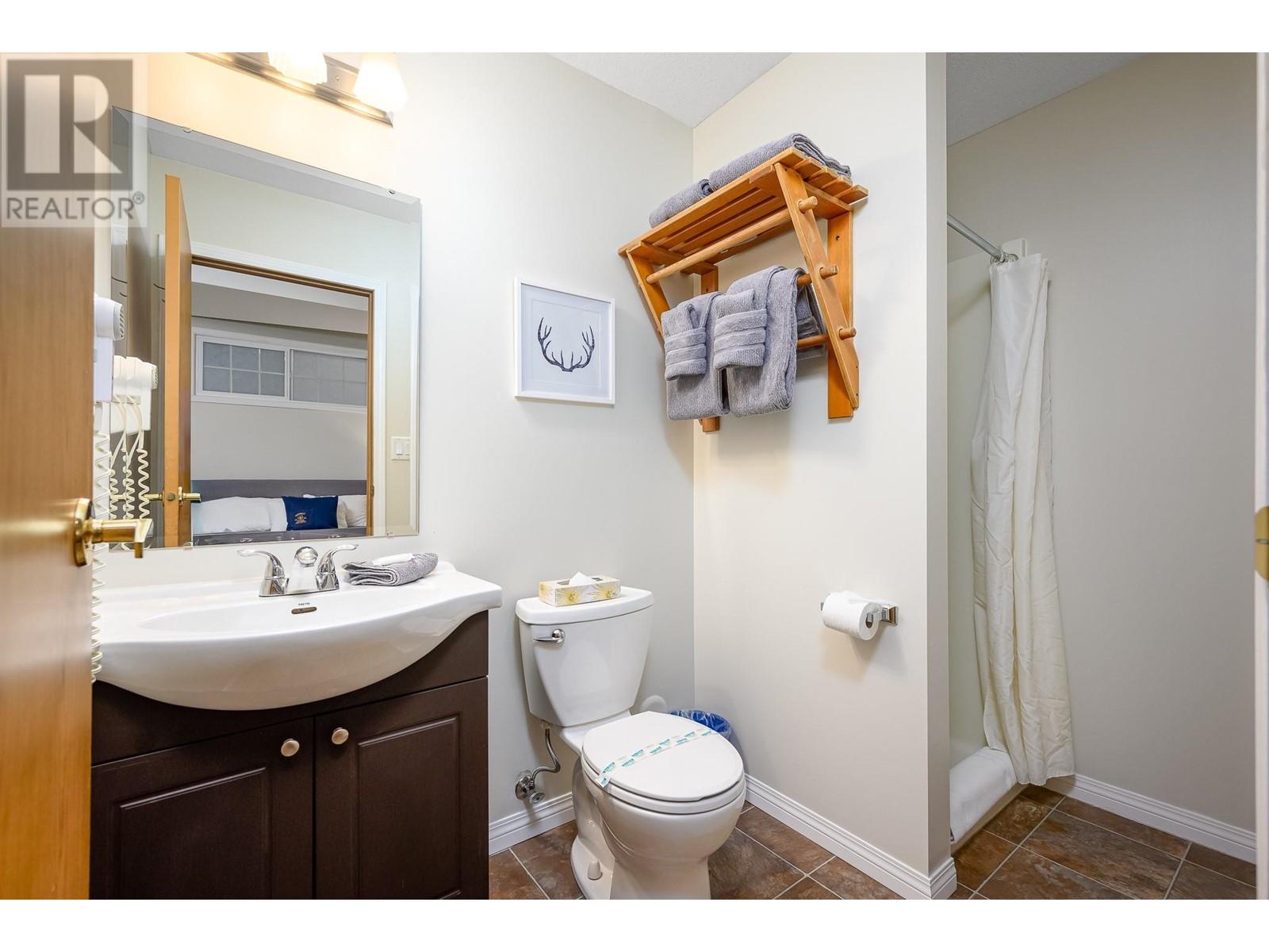 9885 Pinnacles Road Unit# 9, Vernon, British Columbia  V1B 3M1 - Photo 11 - 10330433