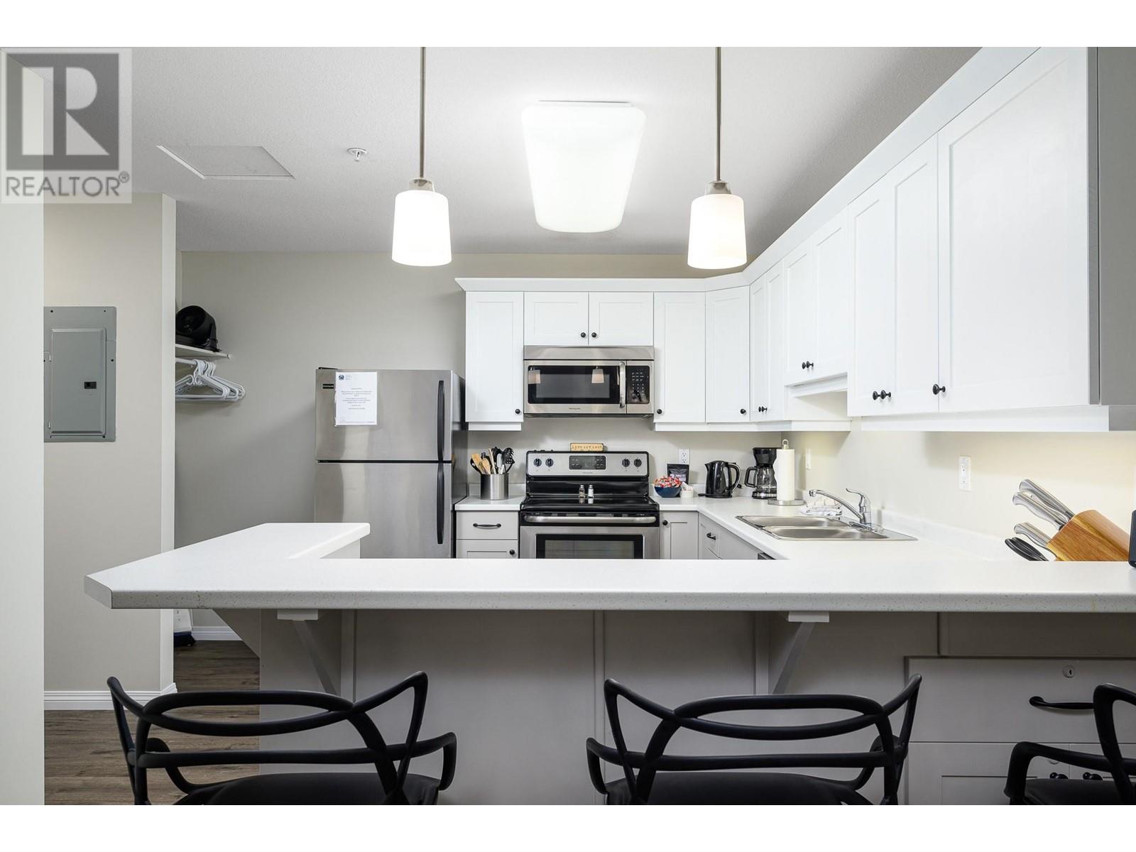 9885 Pinnacles Road Unit# 9, Vernon, British Columbia  V1B 3M1 - Photo 3 - 10330433
