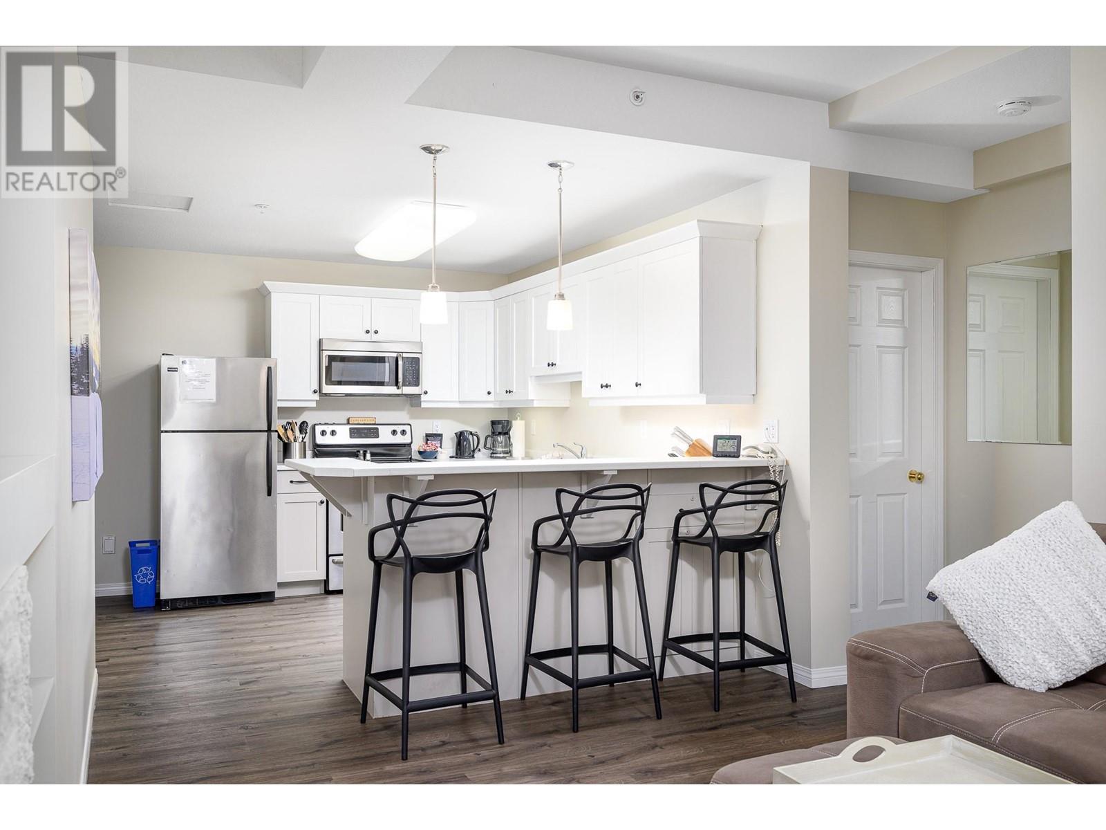 9885 Pinnacles Road Unit# 9, Vernon, British Columbia  V1B 3M1 - Photo 4 - 10330433
