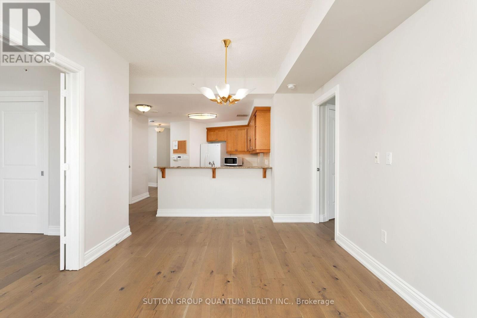 Property at 1607 - 1665 THE COLLEGE WAY image 5