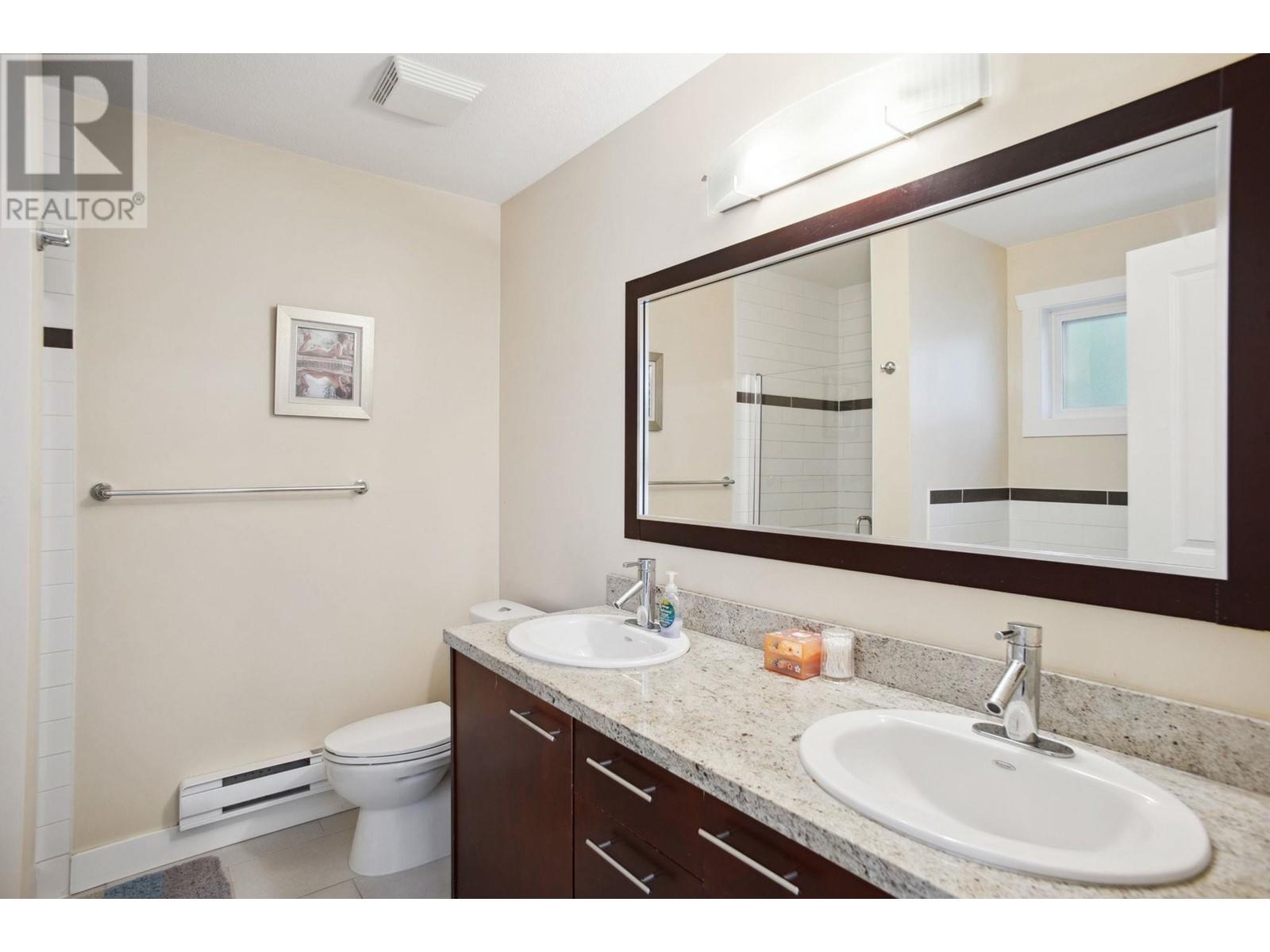 Listing Picture 13 of 26 : 9 5660 BLUNDELL ROAD, Richmond / 烈治文 - 魯藝地產 Yvonne Lu Group - MLS Medallion Club Member