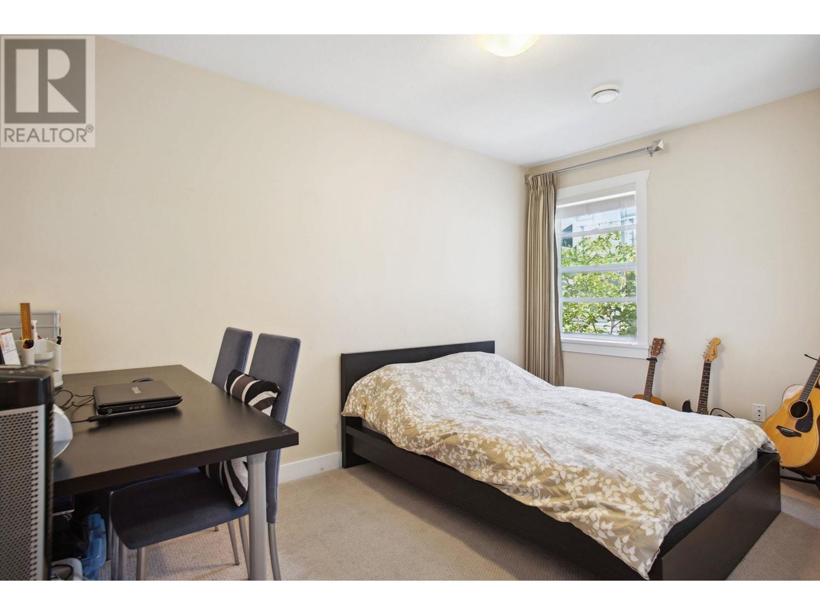 Listing Picture 14 of 26 : 9 5660 BLUNDELL ROAD, Richmond / 烈治文 - 魯藝地產 Yvonne Lu Group - MLS Medallion Club Member