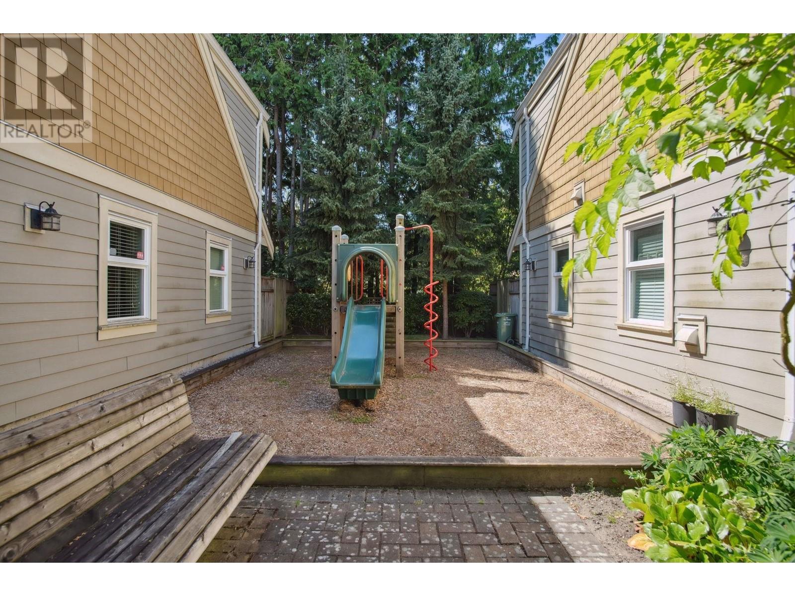 Listing Picture 25 of 26 : 9 5660 BLUNDELL ROAD, Richmond / 烈治文 - 魯藝地產 Yvonne Lu Group - MLS Medallion Club Member