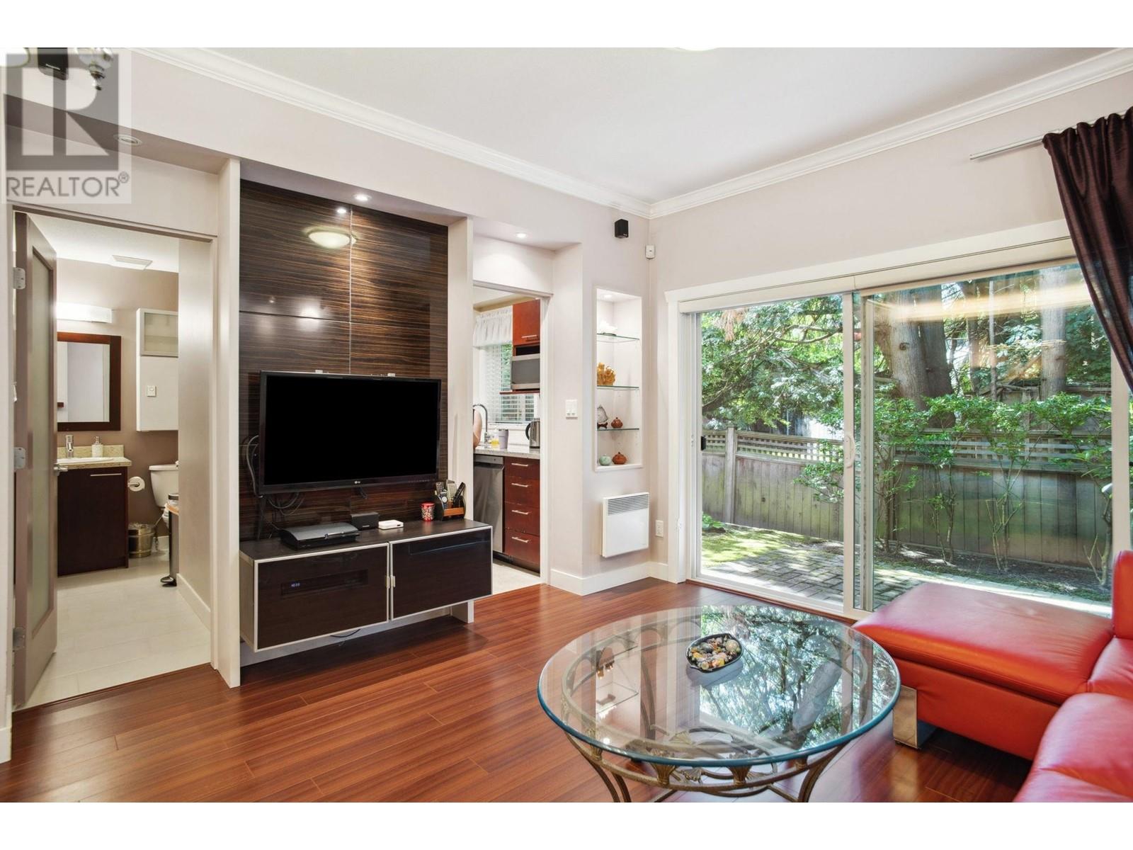 Listing Picture 5 of 26 : 9 5660 BLUNDELL ROAD, Richmond / 烈治文 - 魯藝地產 Yvonne Lu Group - MLS Medallion Club Member