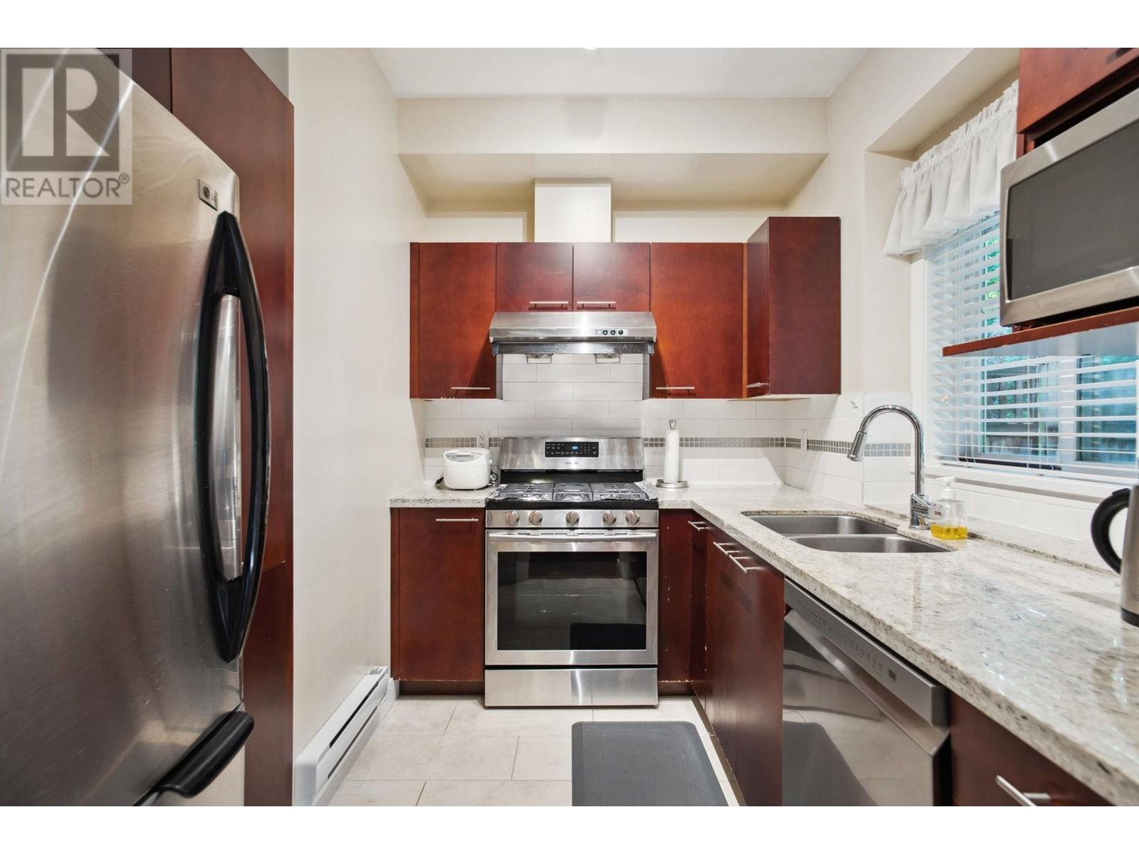 Listing Picture 8 of 26 : 9 5660 BLUNDELL ROAD, Richmond / 烈治文 - 魯藝地產 Yvonne Lu Group - MLS Medallion Club Member