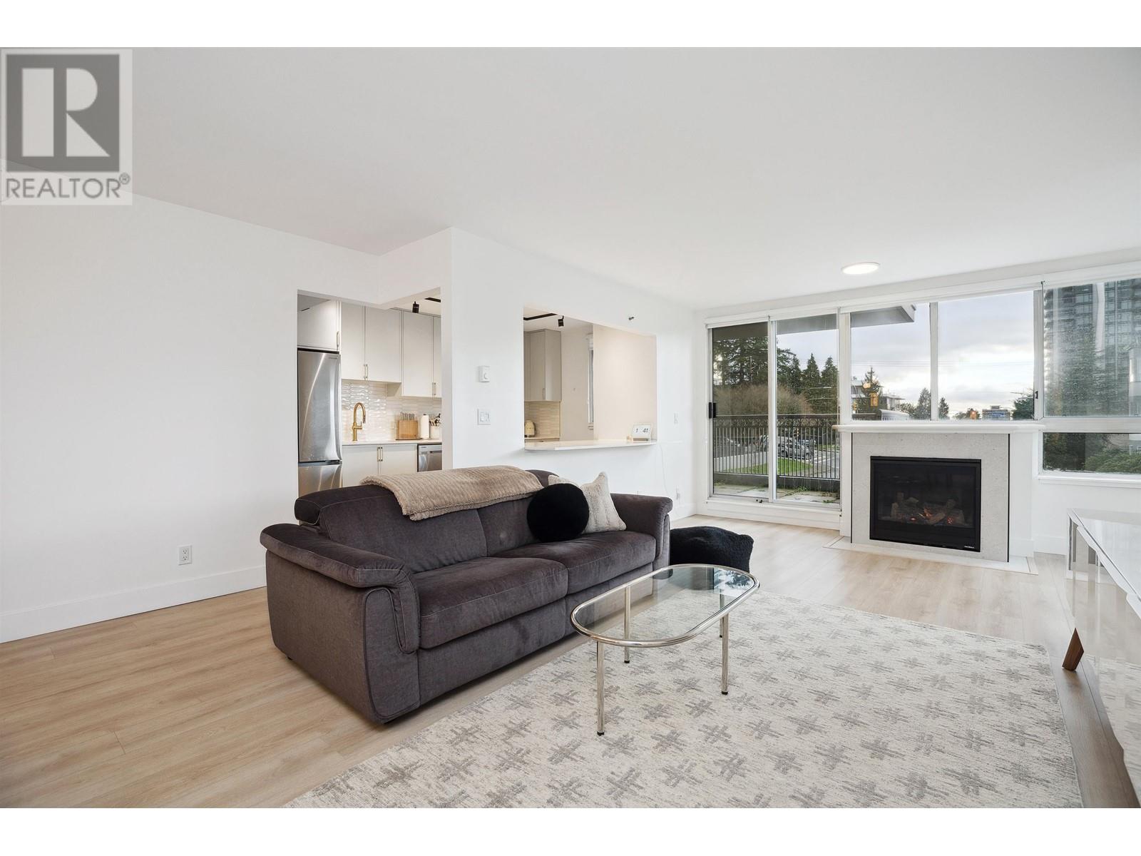 202 545 Austin Avenue, Coquitlam, British Columbia V3K 6R4 - Photo 9 - R2956511