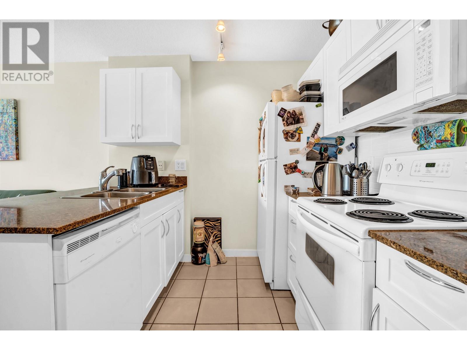1233 933 Hornby Street, Vancouver, British Columbia  V6Z 3G4 - Photo 12 - R2956518