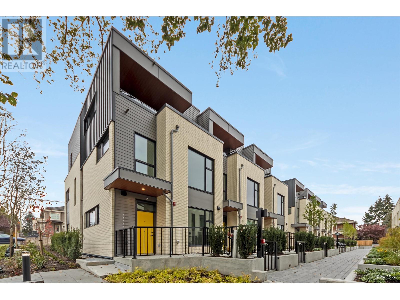 Property at 18 6788 OAK STREET image 1