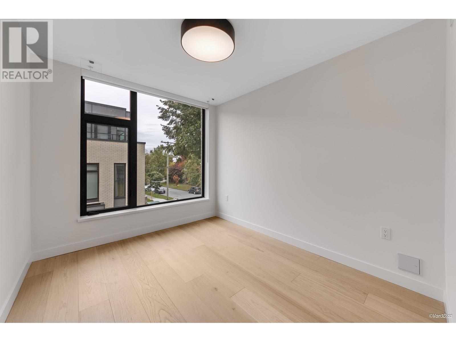 18 6788 Oak Street, Vancouver, British Columbia  V6P 0L2 - Photo 11 - R2956537