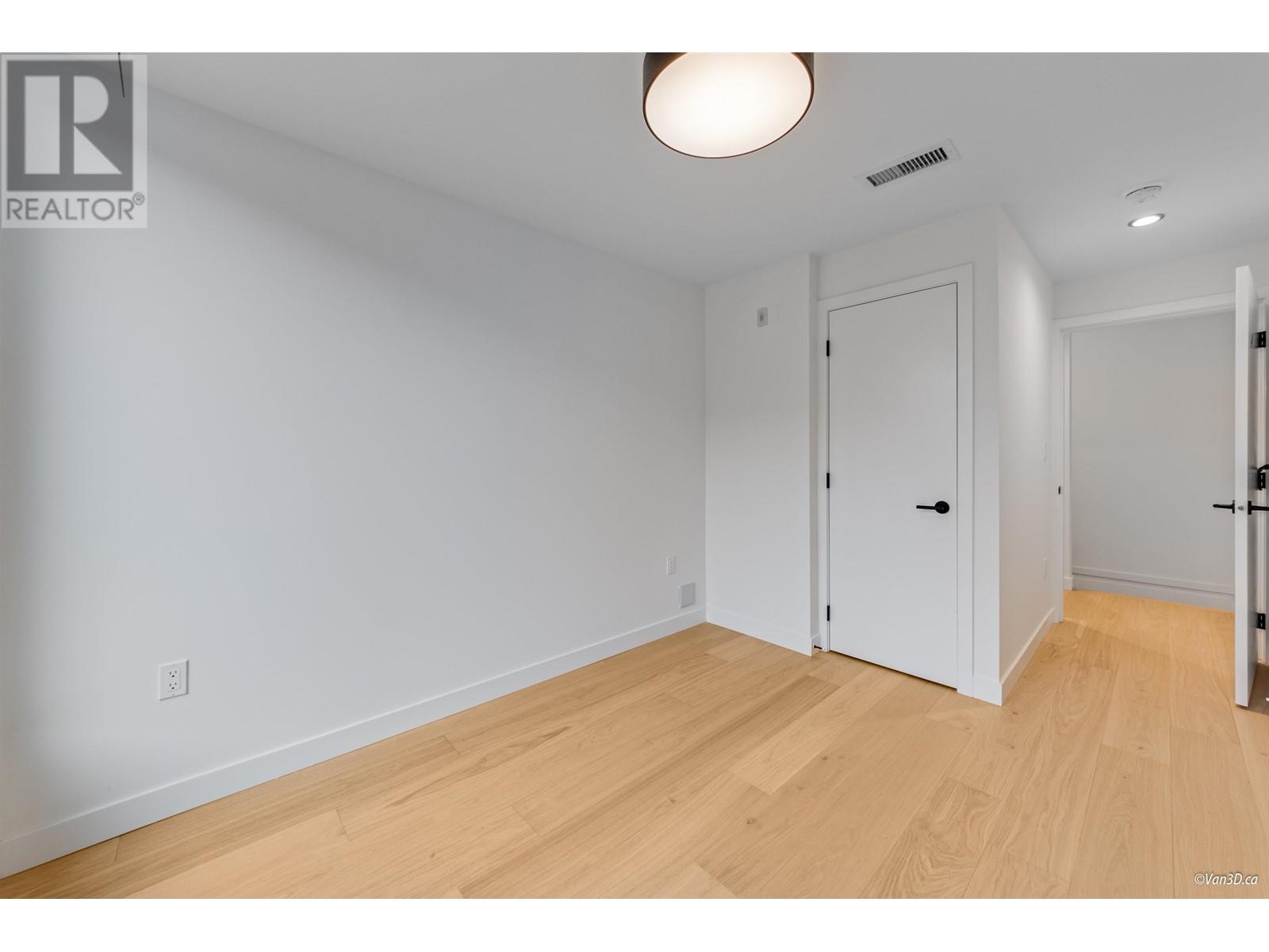 18 6788 Oak Street, Vancouver, British Columbia  V6P 0L2 - Photo 12 - R2956537
