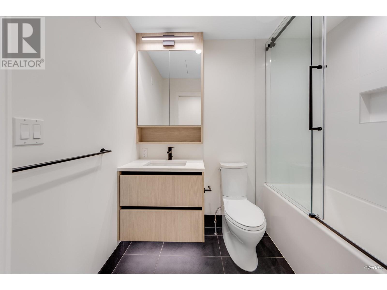 18 6788 Oak Street, Vancouver, British Columbia  V6P 0L2 - Photo 13 - R2956537