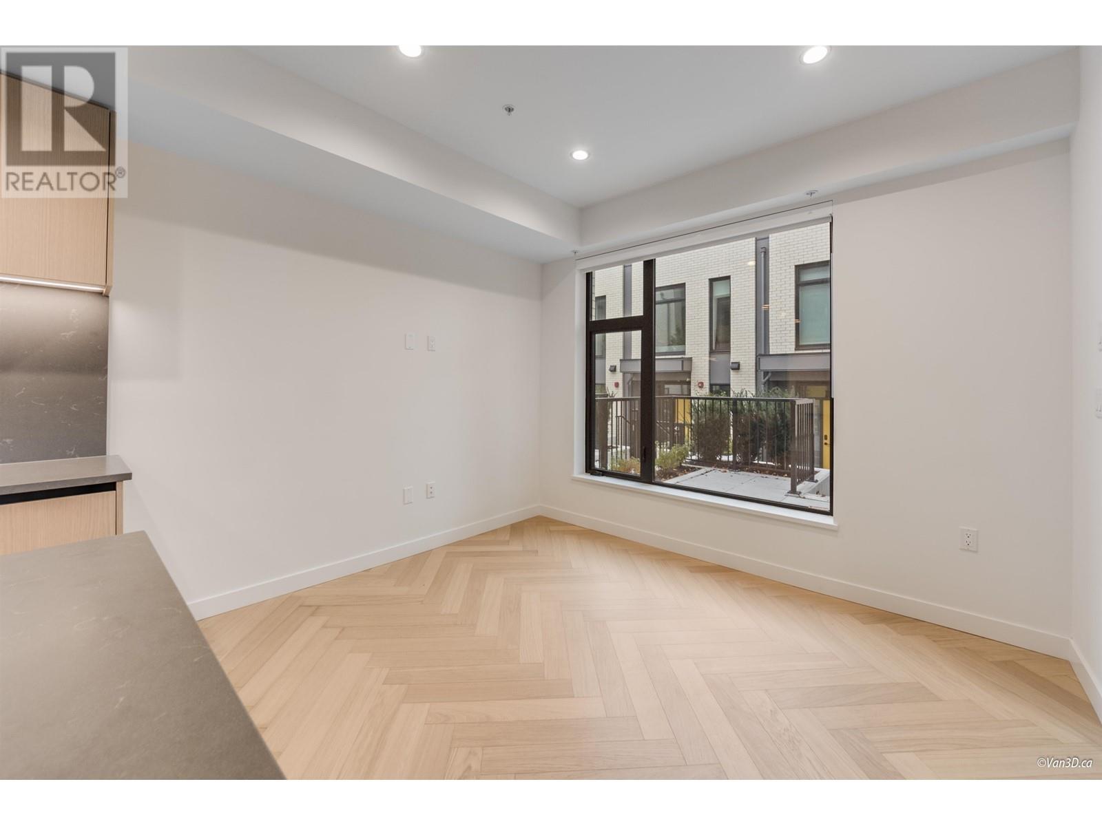 Property at 18 6788 OAK STREET image 4