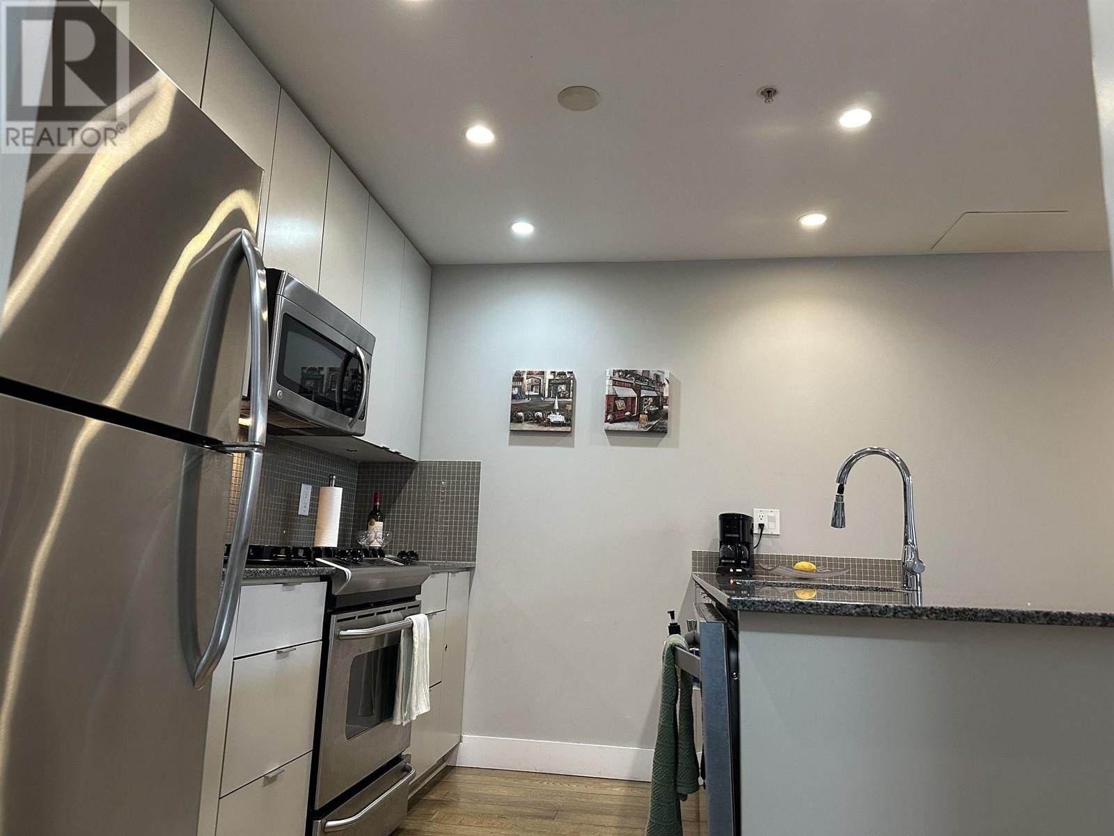 Listing Picture 11 of 34 : 282 E 11TH AVENUE, Vancouver / 溫哥華 - 魯藝地產 Yvonne Lu Group - MLS Medallion Club Member