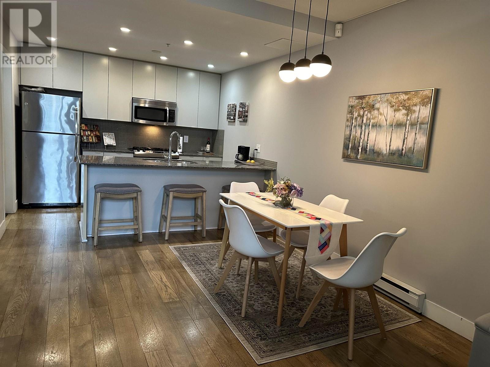 Listing Picture 16 of 34 : 282 E 11TH AVENUE, Vancouver / 溫哥華 - 魯藝地產 Yvonne Lu Group - MLS Medallion Club Member