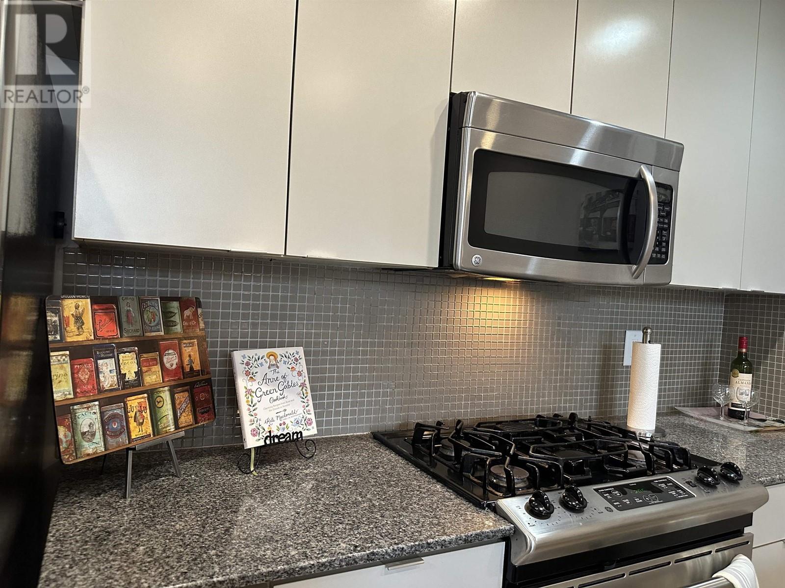 Listing Picture 17 of 34 : 282 E 11TH AVENUE, Vancouver / 溫哥華 - 魯藝地產 Yvonne Lu Group - MLS Medallion Club Member