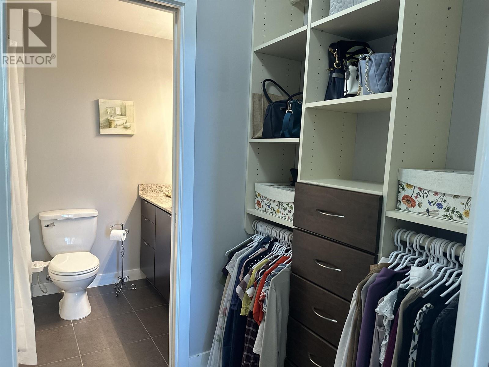 Listing Picture 29 of 34 : 282 E 11TH AVENUE, Vancouver / 溫哥華 - 魯藝地產 Yvonne Lu Group - MLS Medallion Club Member