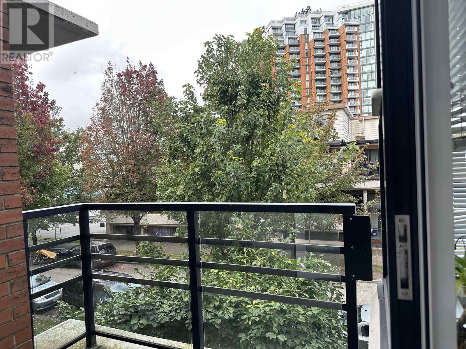 Listing Picture 30 of 34 : 282 E 11TH AVENUE, Vancouver / 溫哥華 - 魯藝地產 Yvonne Lu Group - MLS Medallion Club Member