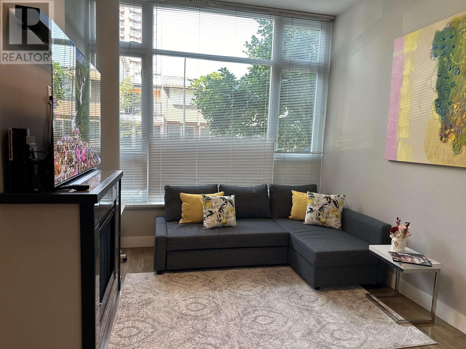 Listing Picture 4 of 34 : 282 E 11TH AVENUE, Vancouver / 溫哥華 - 魯藝地產 Yvonne Lu Group - MLS Medallion Club Member