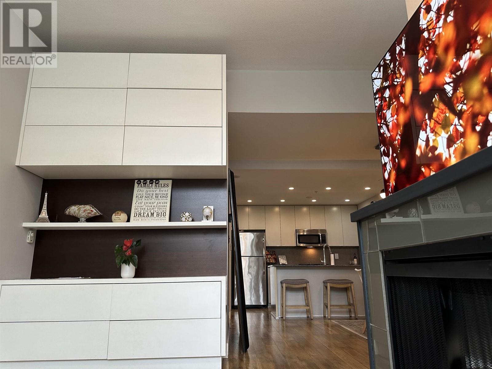 Listing Picture 7 of 34 : 282 E 11TH AVENUE, Vancouver / 溫哥華 - 魯藝地產 Yvonne Lu Group - MLS Medallion Club Member