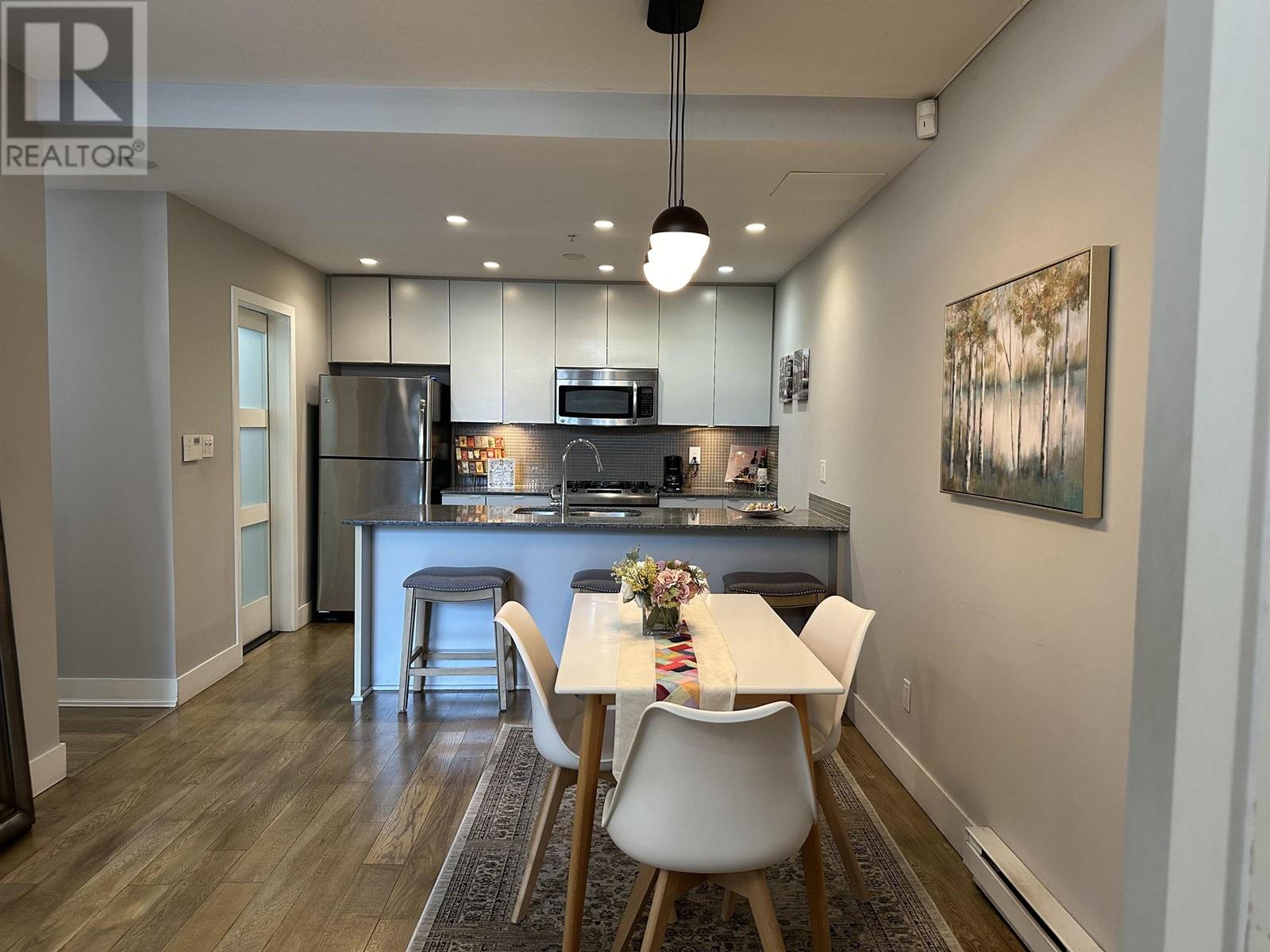 Listing Picture 9 of 34 : 282 E 11TH AVENUE, Vancouver / 溫哥華 - 魯藝地產 Yvonne Lu Group - MLS Medallion Club Member