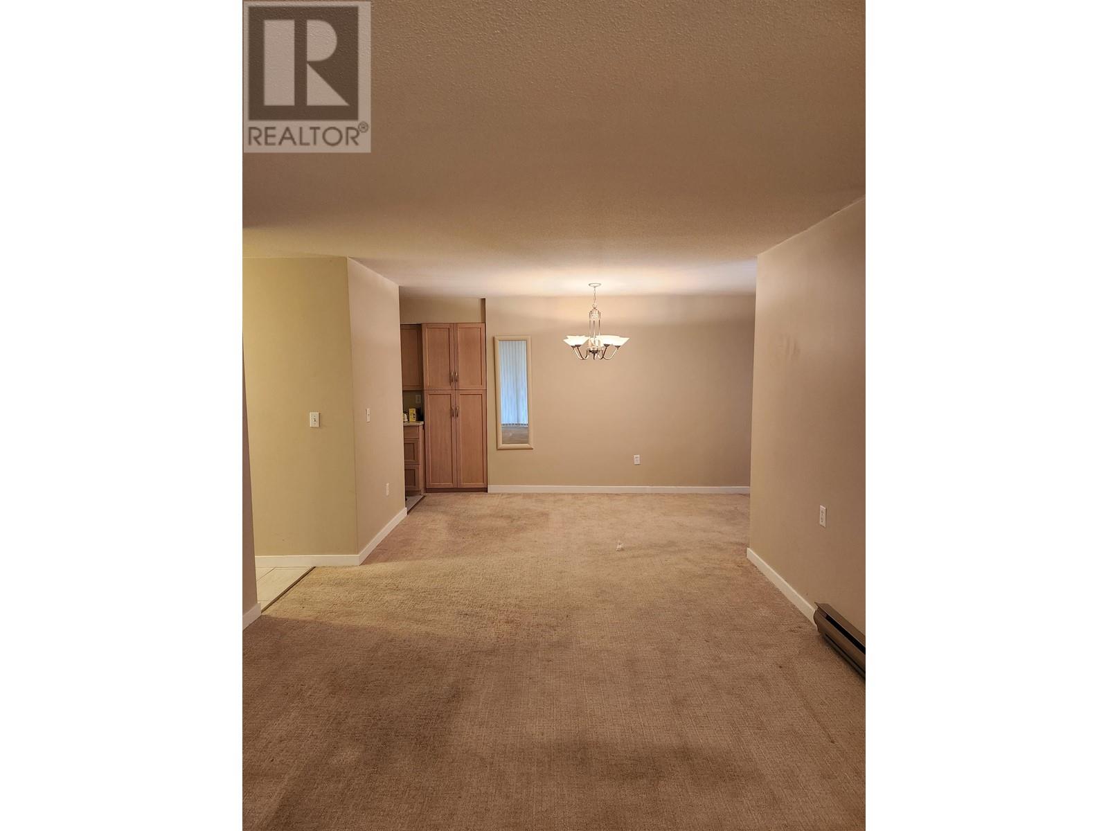 Property at 104 1150 DUFFERIN STREET image 4