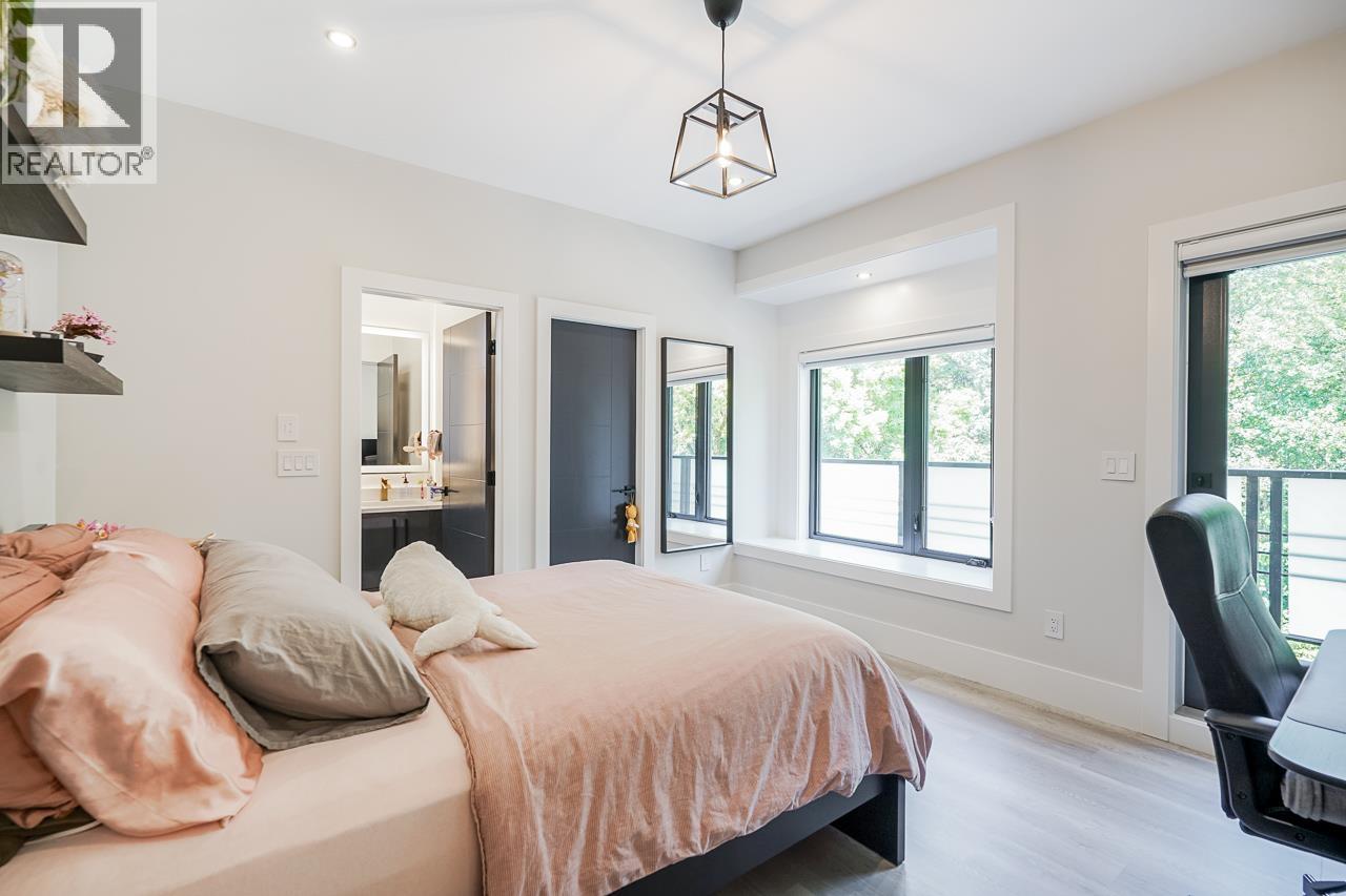 8230 Lakefield Drive, Burnaby, British Columbia  V5E 4G7 - Photo 29 - R2956529