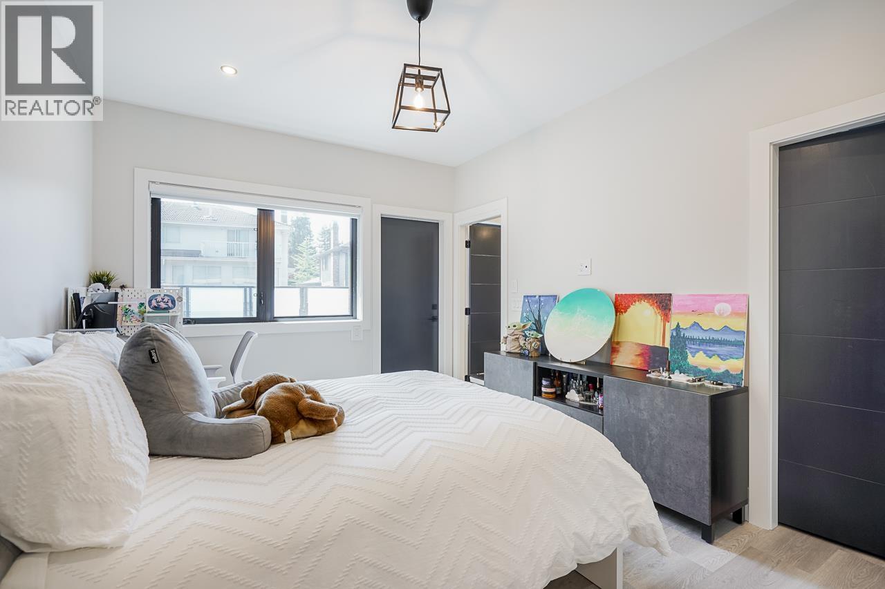 8230 Lakefield Drive, Burnaby, British Columbia  V5E 4G7 - Photo 31 - R2956529