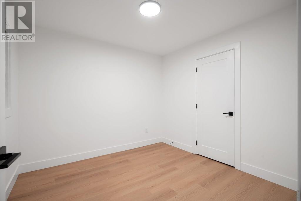 Bsmt 964 Charland Avenue, Coquitlam, British Columbia  V3K 3K6 - Photo 16 - R2956480