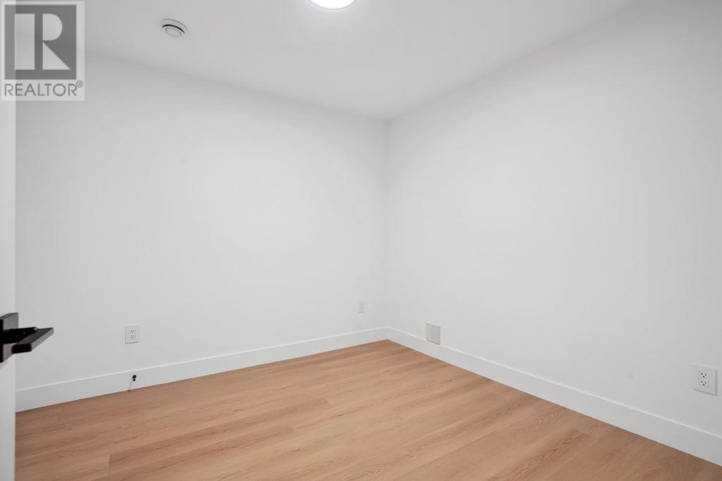 Bsmt 964 Charland Avenue, Coquitlam, British Columbia  V3K 3K6 - Photo 19 - R2956480
