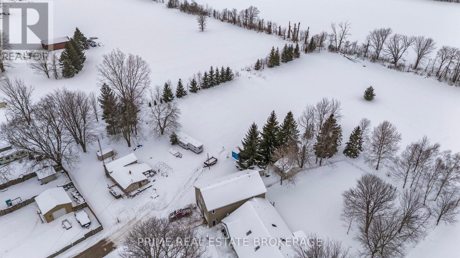 2 Guettinger Street, South Huron, Ontario  N0M 1M0 - Photo 3 - X11924966