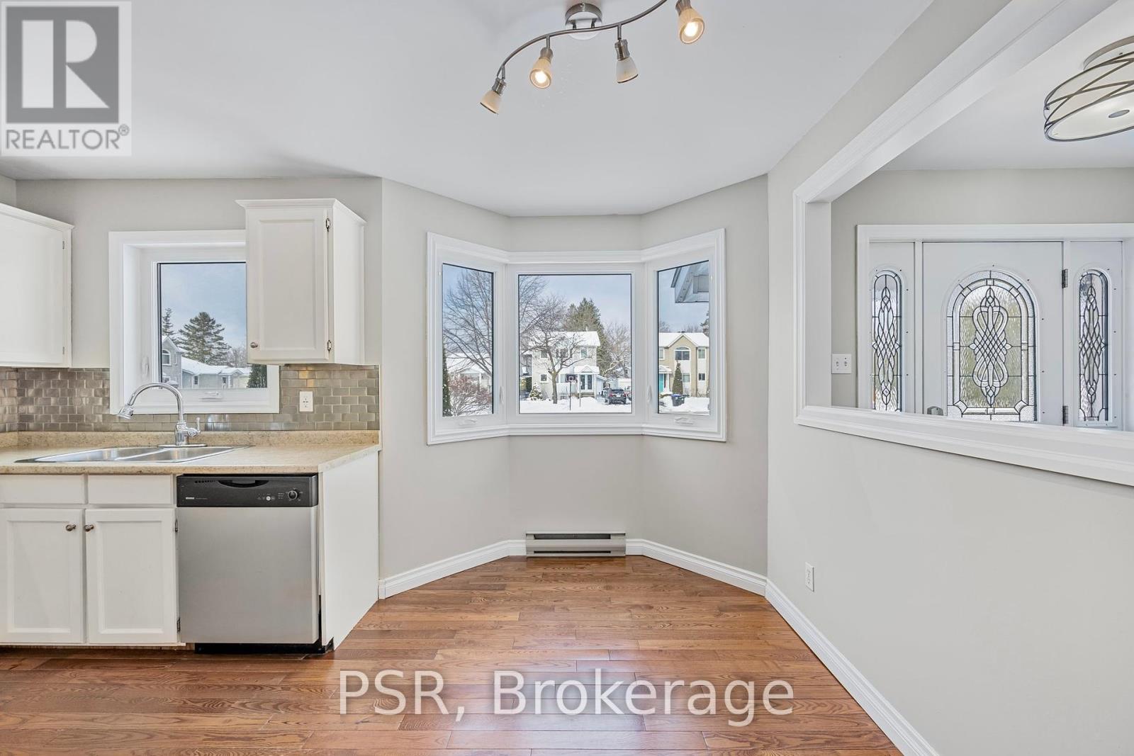 728 Ste Marie Street, Collingwood, Ontario  L9Y 4T5 - Photo 5 - S11924975