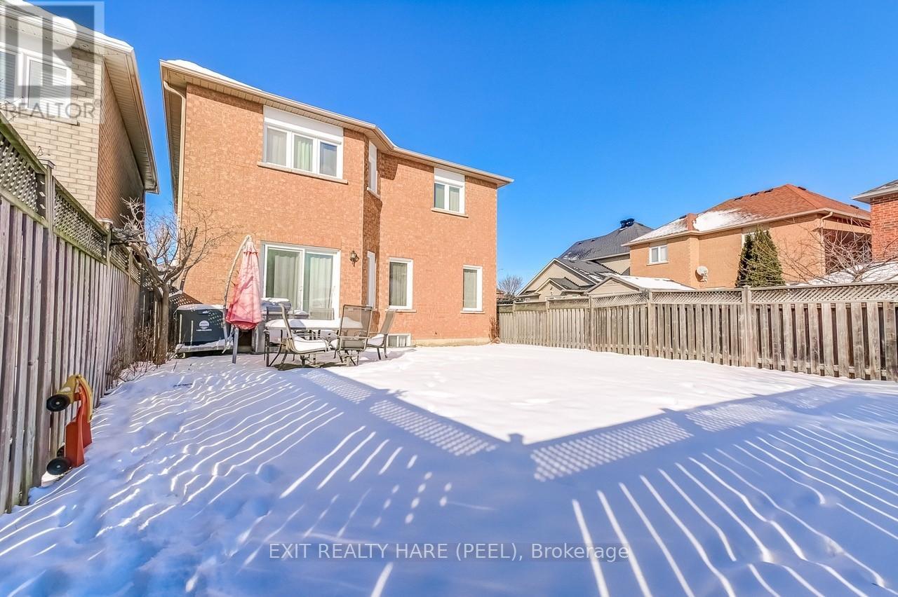 19 Sandyside Crescent, Brampton, Ontario  L7A 3P9 - Photo 35 - W11924910